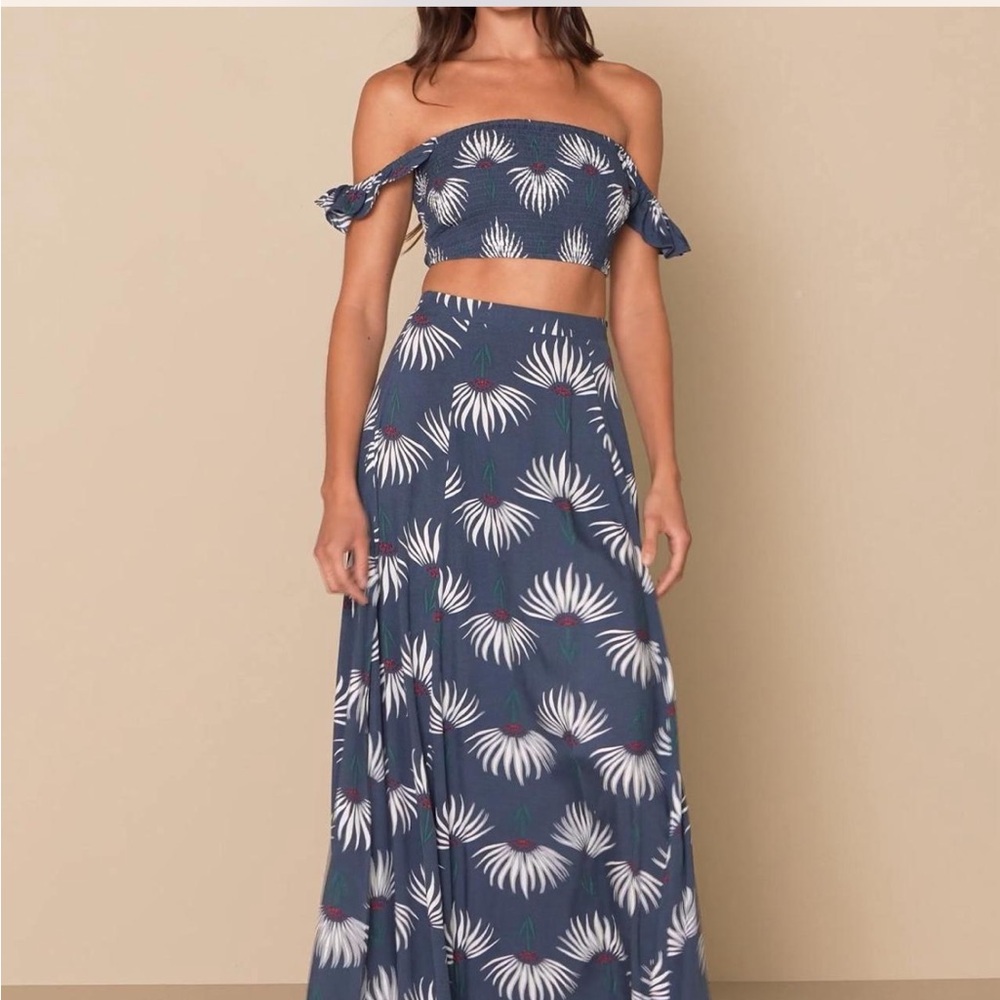 Lulu's Navy and White Floral Skirt Set